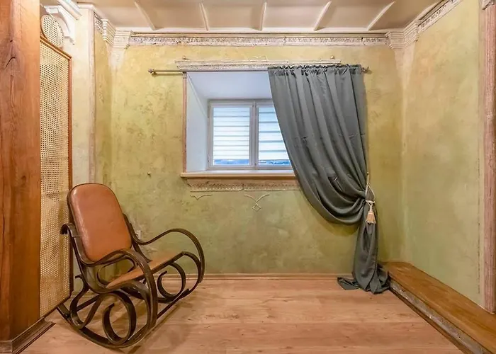 Beautiful One Bedroom In Old Town * ヴィリニュス