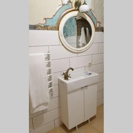 Apartment Beautiful One Bedroom In Old Town Vilnius