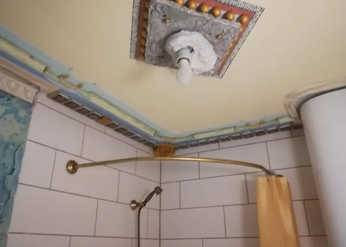 Beautiful One Bedroom In Old Town Apartman