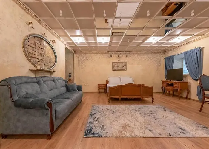 Beautiful One Bedroom In Old Town